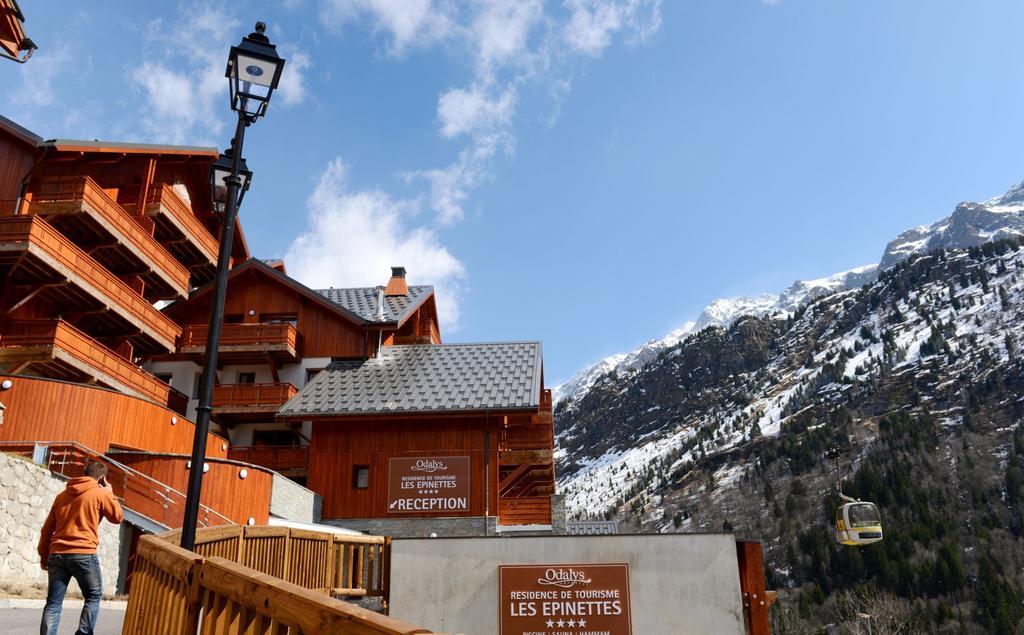 Residence Prestige Odalys La Cascade - Les Epinettes Vaujany Eksteriør billede